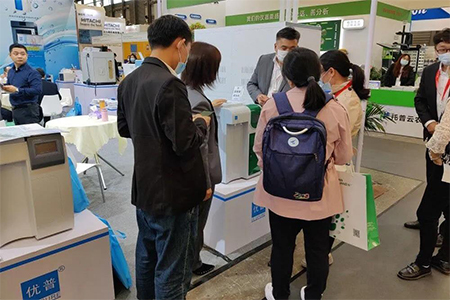 超純水機.jpg