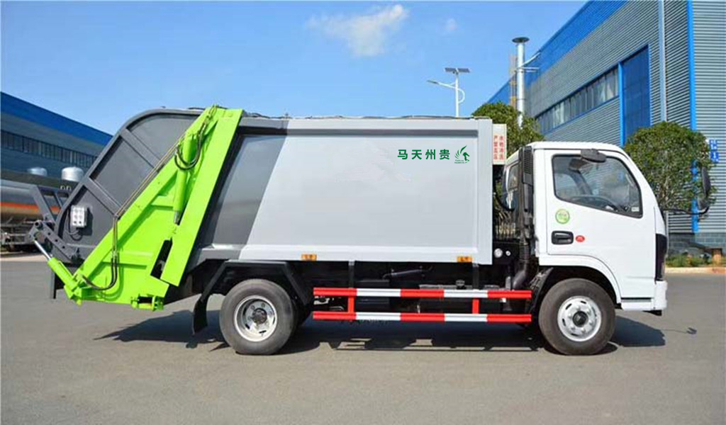 國六東風小多利卡(5方)CLW5070ZYSD6壓縮式垃圾車